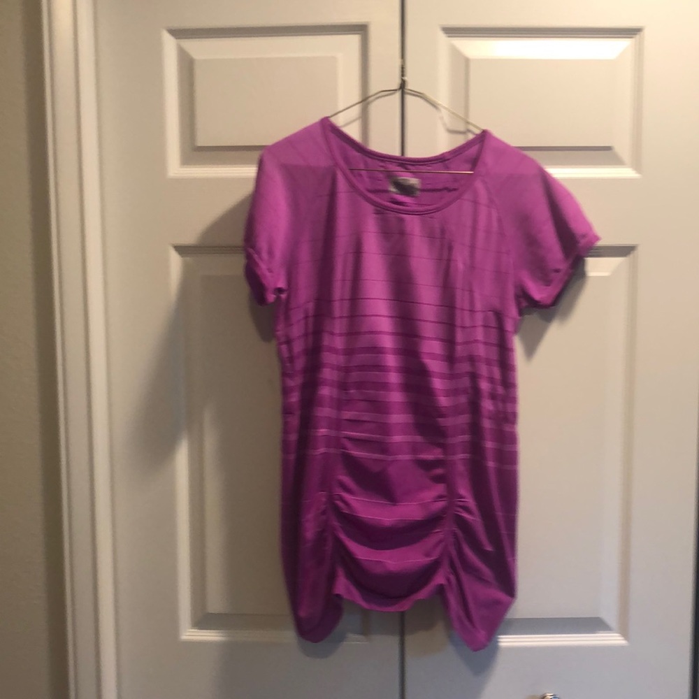 Athleta Speedlight T-shirt size XL